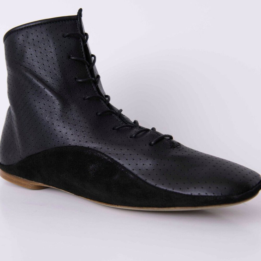 NWT Paul Smith Womens Black Leather Boots made in Italy - Picture 2 of 6